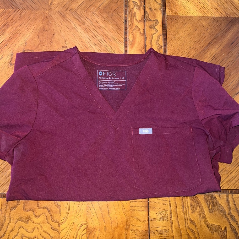 FIGS Scrub Set - Picture 2 of 3